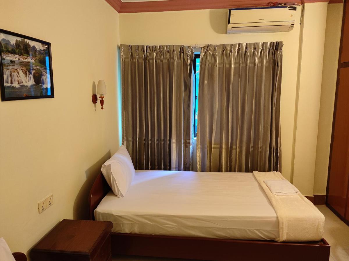 Galaxy Rs Hotel Phnom Penh Exterior foto