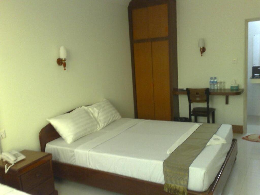 Galaxy Rs Hotel Phnom Penh Exterior foto